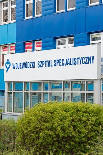 Gmina Chojnów po raz kolejny wsparła legnicki szpital w walce z koronawirusem. Tym razem przeznaczyła 20 tys zł na zakup aparatu do wysokoprzepływowej terapii tlenem High Flow.